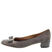 Pre-owned Leather heels Salvatore Ferragamo Pre-owned , Gray , Dames
