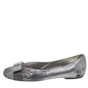 Pre-owned Suede flats Salvatore Ferragamo Pre-owned , Gray , Dames