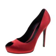 Pre-owned Satin heels Alexander McQueen Pre-owned , Red , Dames