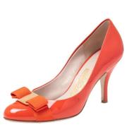 Pre-owned Leather heels Salvatore Ferragamo Pre-owned , Orange , Dames