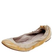 Pre-owned Leather flats Burberry Vintage , Beige , Dames