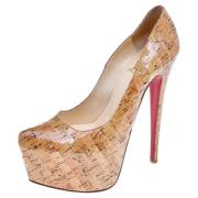 Pre-owned Fabric heels Christian Louboutin Pre-owned , Beige , Dames
