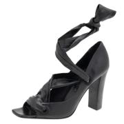 Pre-owned Leather heels Yves Saint Laurent Vintage , Black , Dames