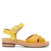 Pre-owned Leather sandals Fendi Vintage , Yellow , Dames