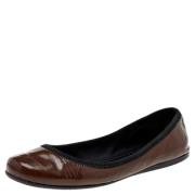 Pre-owned Leather flats Prada Vintage , Brown , Dames