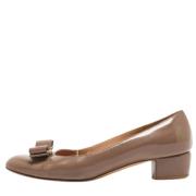 Pre-owned Leather heels Salvatore Ferragamo Pre-owned , Brown , Dames