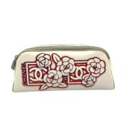 Pre-owned Canvas clutches Chanel Vintage , White , Dames