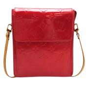 Pre-owned Leather shoulder-bags Louis Vuitton Vintage , Red , Dames