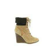 Pre-owned Leather boots Chloé Pre-owned , Beige , Dames