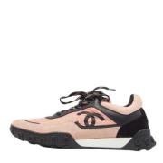 Pre-owned Nylon sneakers Chanel Vintage , Pink , Dames