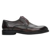 Bruine leren brogues met decoratieve perforatie Estro , Brown , Heren