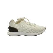 Pre-owned Wool sneakers Chanel Vintage , White , Dames