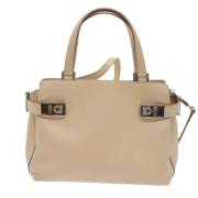 Pre-owned Leather handbags Salvatore Ferragamo Pre-owned , Beige , Dam...