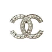 Pre-owned Silver brooches Chanel Vintage , Gray , Dames