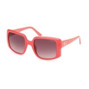 Stijlvolle zonnebril voor vrouwen Guess , Red , Dames