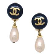 Pre-owned Pearl earrings Chanel Vintage , Multicolor , Dames