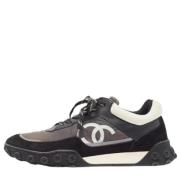 Pre-owned Nylon sneakers Chanel Vintage , Black , Dames