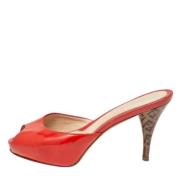 Pre-owned Leather sandals Fendi Vintage , Red , Dames