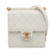 Pre-owned Leather shoulder-bags Chanel Vintage , White , Dames