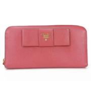 Pre-owned Leather wallets Prada Vintage , Pink , Dames