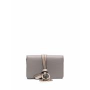 Gestructureerde Leren Tri-Fold Portemonnee Chloé , Gray , Dames