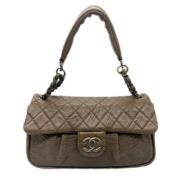 Pre-owned Fabric shoulder-bags Chanel Vintage , Brown , Dames