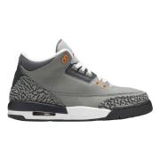 Cool Grey Retro Limited Edition Sneakers Nike , Gray , Dames