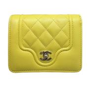 Pre-owned Leather wallets Chanel Vintage , Yellow , Dames