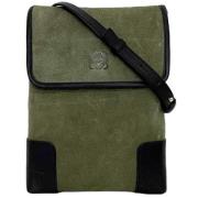 Pre-owned Leather shoulder-bags Loewe Pre-owned , Green , Dames