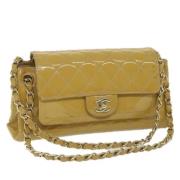 Pre-owned Leather chanel-bags Chanel Vintage , Yellow , Dames