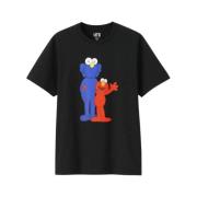 Sesame Street BFF Elmo Tee Zwart Kaws , Black , Heren