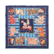 Pre-owned Silk scarves Hermès Vintage , Multicolor , Dames