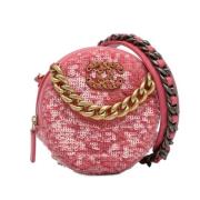 Pre-owned Leather chanel-bags Chanel Vintage , Pink , Dames