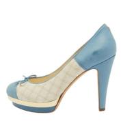 Pre-owned Canvas heels Chanel Vintage , Blue , Dames