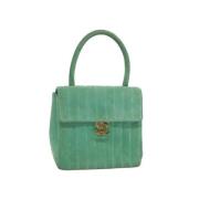 Pre-owned Suede handbags Chanel Vintage , Green , Dames