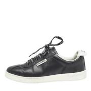 Pre-owned Leather sneakers Chanel Vintage , Black , Heren