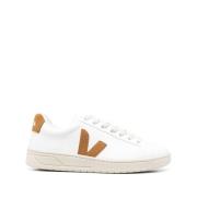 Witte Sneakers voor een Stijlvolle Look Veja , White , Dames