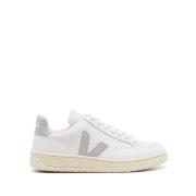 Witte Sneakers voor een Stijlvolle Look Veja , White , Dames