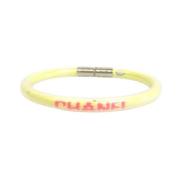 Pre-owned Metal bracelets Chanel Vintage , Yellow , Dames