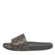 Pre-owned Canvas sandals Gucci Vintage , Gray , Heren