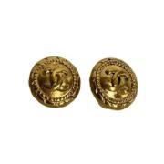 Pre-owned Metal earrings Chanel Vintage , Yellow , Dames