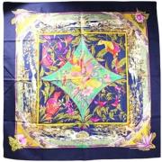 Pre-owned Silk scarves Hermès Vintage , Multicolor , Dames