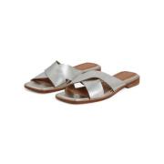 Metallic Leren Cross Strap Sandalen Femmes du Sud , Gray , Dames