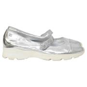 Pre-owned Leather sneakers Chanel Vintage , Gray , Dames