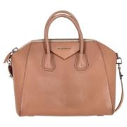 Pre-owned Leather handbags Givenchy Pre-owned , Beige , Dames