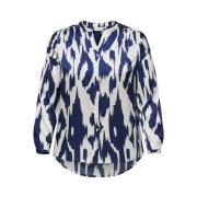 AOP Cloud Dancer/NIGHT SKY Ikat Shirt Only Carmakoma , Blue , Dames