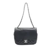 Pre-owned Leather shoulder-bags Chanel Vintage , Black , Dames