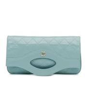 Pre-owned Leather clutches Chanel Vintage , Blue , Dames