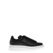 Zwarte Leren Sneakers met Logo Tabblad Alexander McQueen , Black , Dam...