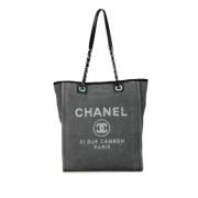 Pre-owned Canvas totes Chanel Vintage , Gray , Dames